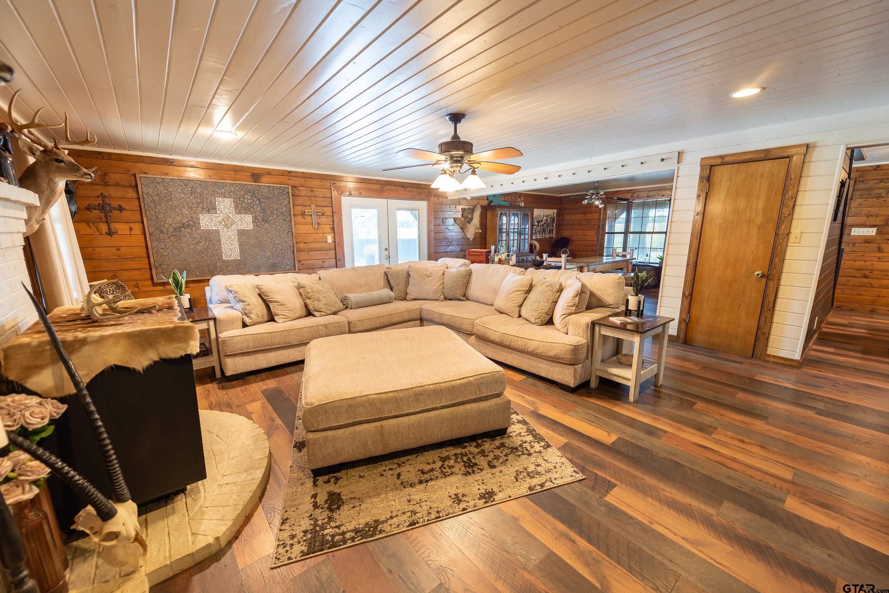 Mt Vernon, Texas, 75457, United States, 3 Bedrooms Bedrooms, ,3 BathroomsBathrooms,Residential,For Sale,1975148