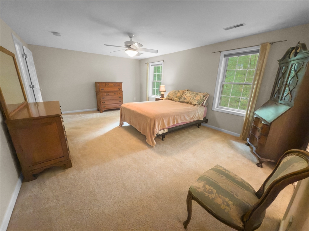 Haverhill, Massachusetts, 01830, United States, 2 Bedrooms Bedrooms, ,3 BathroomsBathrooms,Residential,For Sale,1940361
