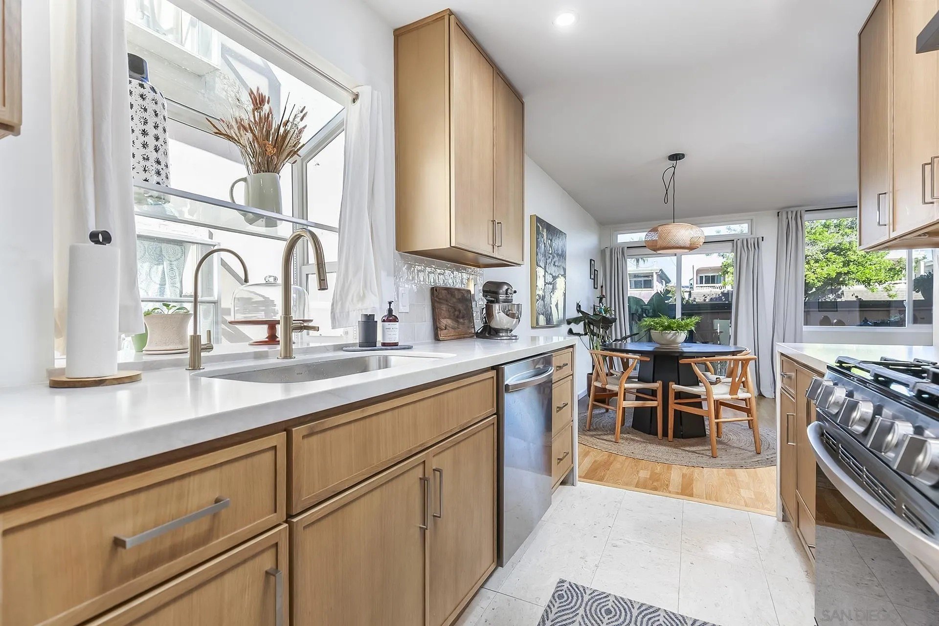 San Diego, California, 92110, United States, 1 Bedroom Bedrooms, ,1 BathroomBathrooms,Residential,For Sale,1999135