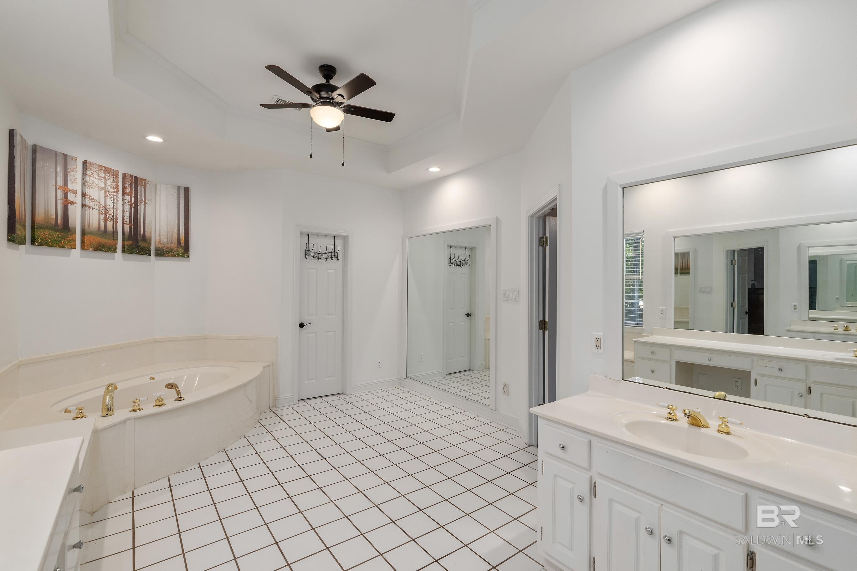 Saraland, Alabama, 36571, United States, 5 Bedrooms Bedrooms, ,7 BathroomsBathrooms,Residential,For Sale,1998378