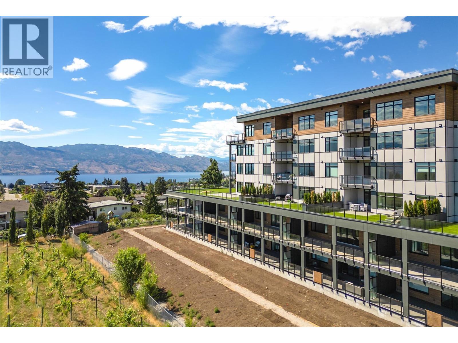 WEST KELOWNA, British Columbia, V1Z 2A9, CA, 2 Bedrooms Bedrooms, ,2 BathroomsBathrooms,Residential,For Sale,1947246