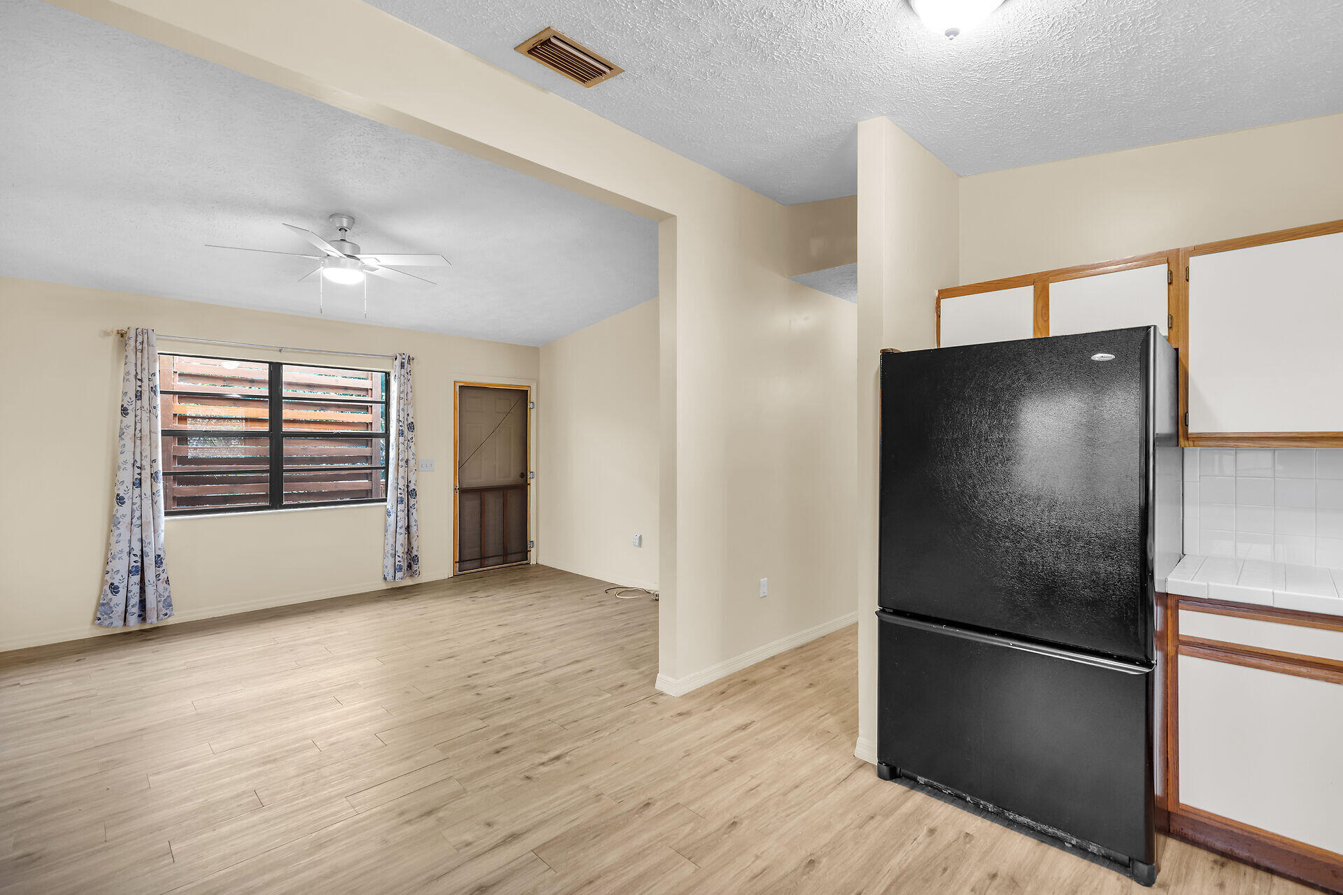 MARATHON, Florida, 33050, United States, 2 Bedrooms Bedrooms, ,2 BathroomsBathrooms,Residential,For Sale,1707651
