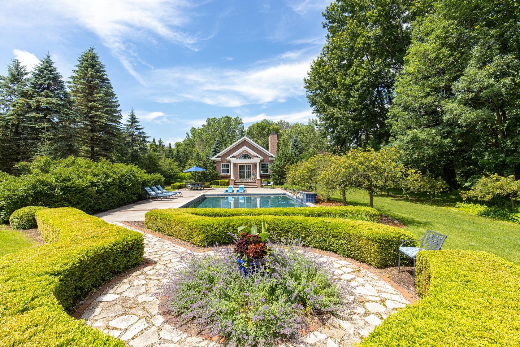 Hortonville, Wisconsin, 54944, United States, 4 Bedrooms Bedrooms, ,6 BathroomsBathrooms,Residential,For Sale,1983735