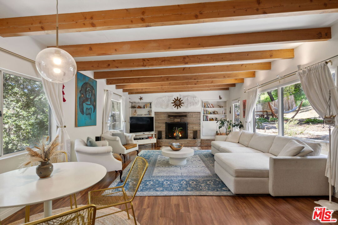 Topanga, California, 90290, United States, 4 Bedrooms Bedrooms, ,3 BathroomsBathrooms,Residential,For Sale,1795536