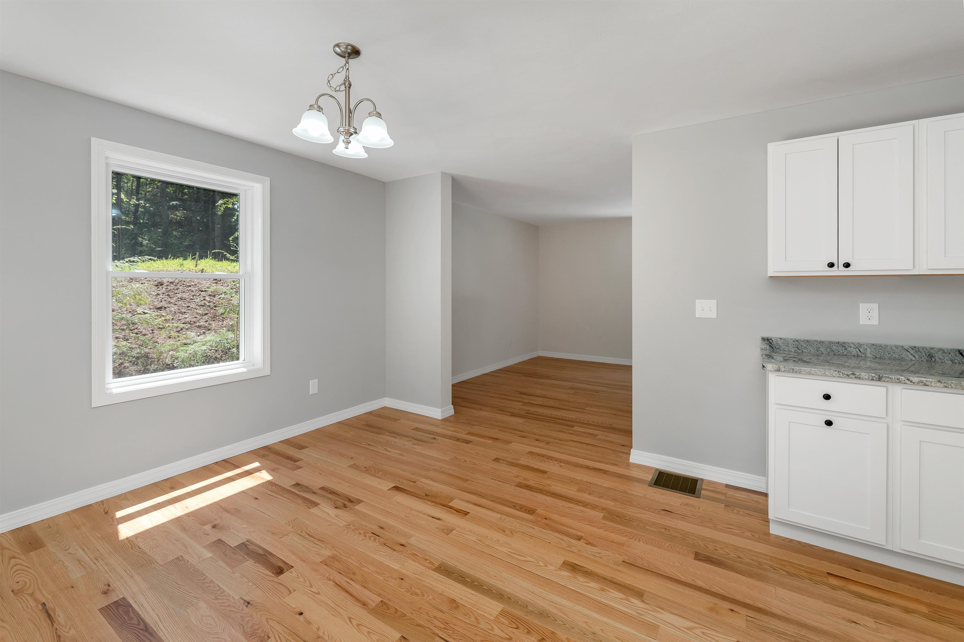 Bennington, New Hampshire, 03442, United States, 3 Bedrooms Bedrooms, ,2 BathroomsBathrooms,Residential,For Sale,1898255