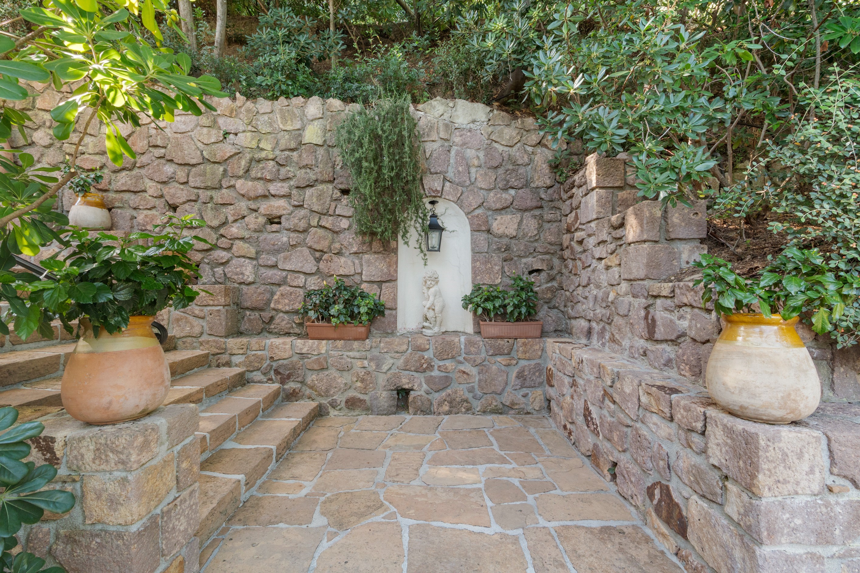   Theoule-sur-Mer luxury seafront villa direct sea access infinity pool 300 sq… - 物件實景