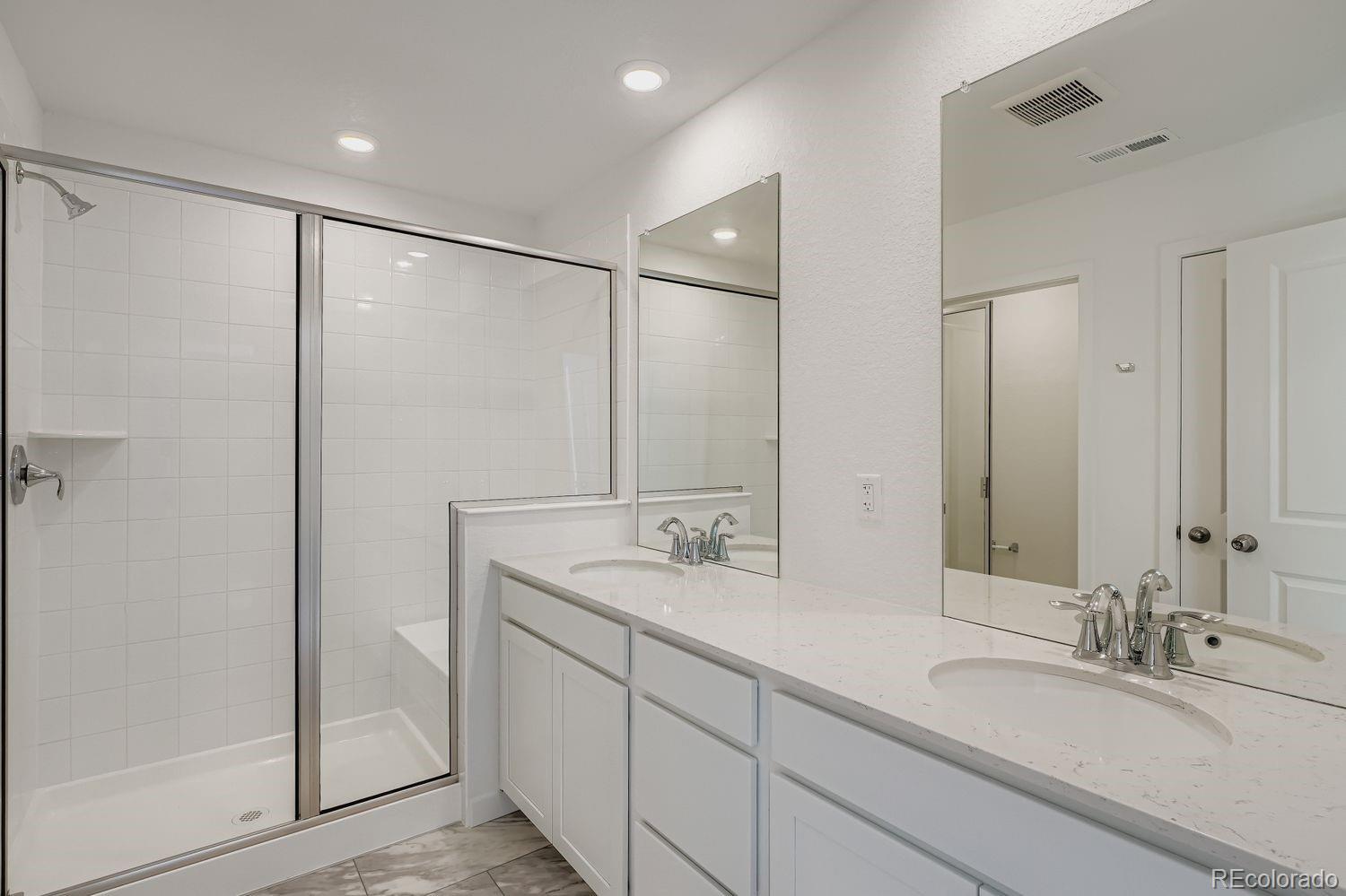 Thornton, Colorado, 80602, United States, 3 Bedrooms Bedrooms, ,2 BathroomsBathrooms,Residential,For Sale,1987900