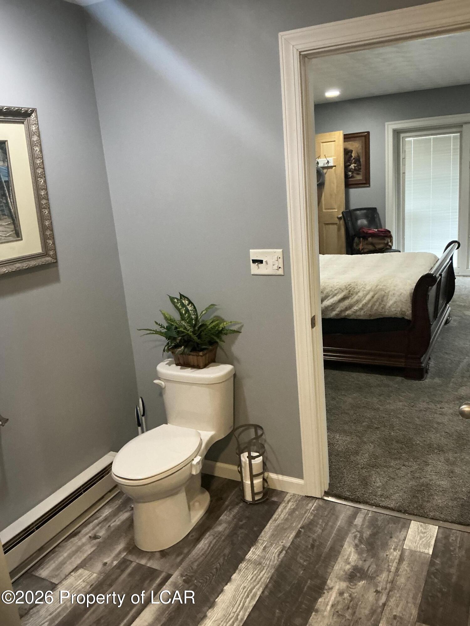 Hunlock Creek, Pennsylvania, 18621, United States, 3 Bedrooms Bedrooms, ,2 BathroomsBathrooms,Residential,For Sale,2044262
