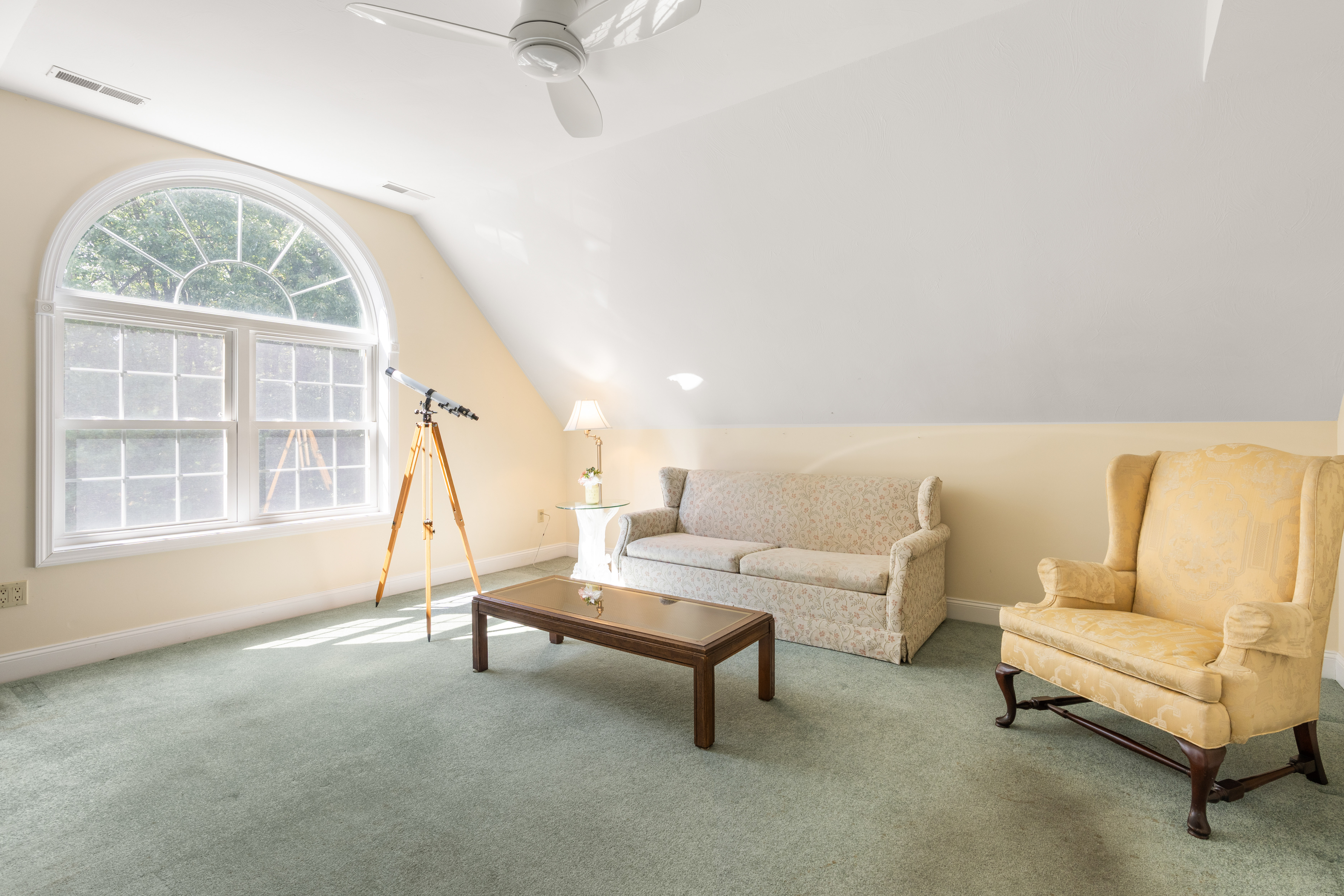  21 Steinbeck Street, Tyngsborough, MA, 01879 - 物件實景