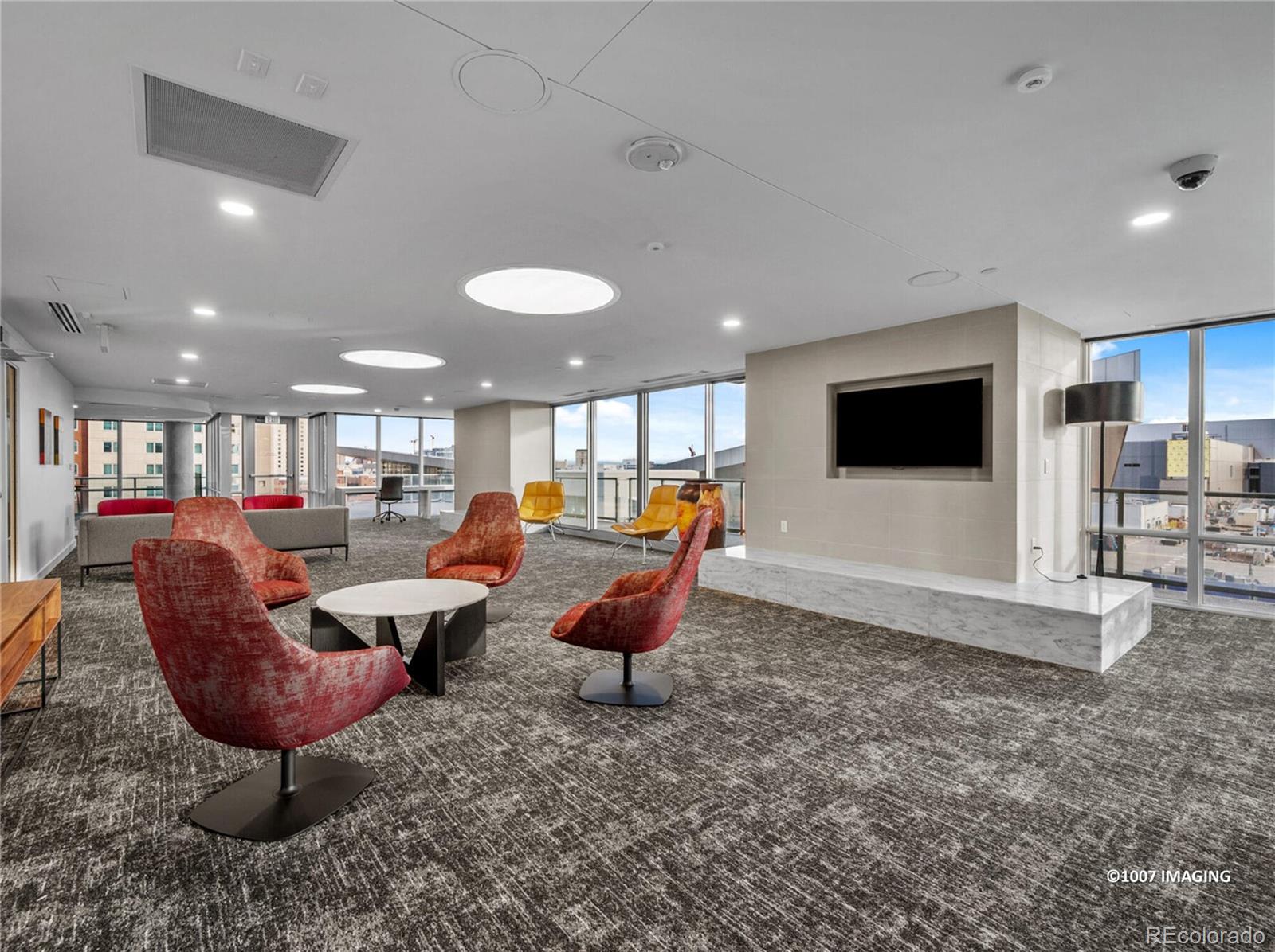 Denver, Colorado, 80202, United States, 1 Bedroom Bedrooms, ,1 BathroomBathrooms,Residential,For Sale,1989038