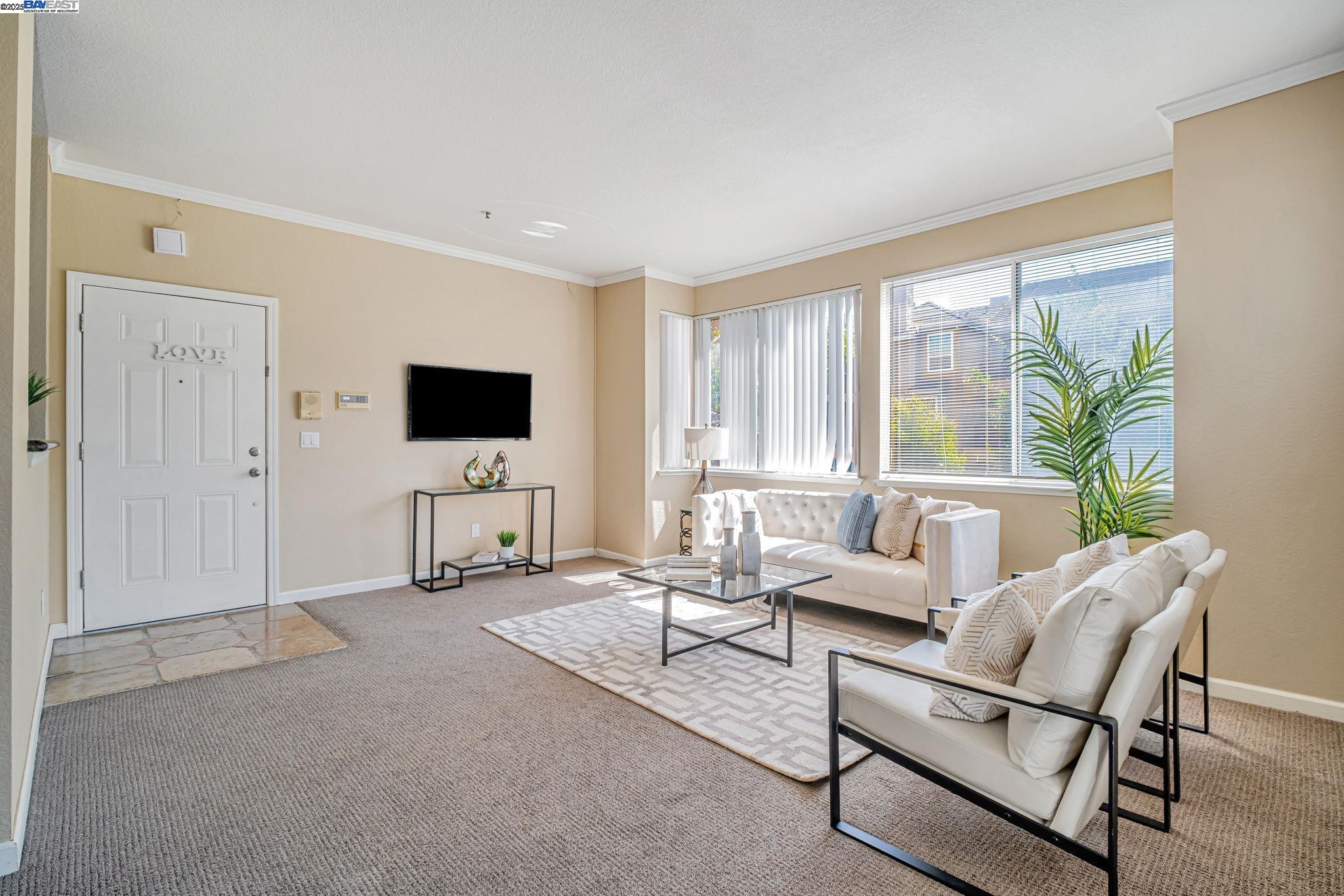 Fremont, California, 94538, United States, 2 Bedrooms Bedrooms, ,2 BathroomsBathrooms,Residential,For Sale,1999718