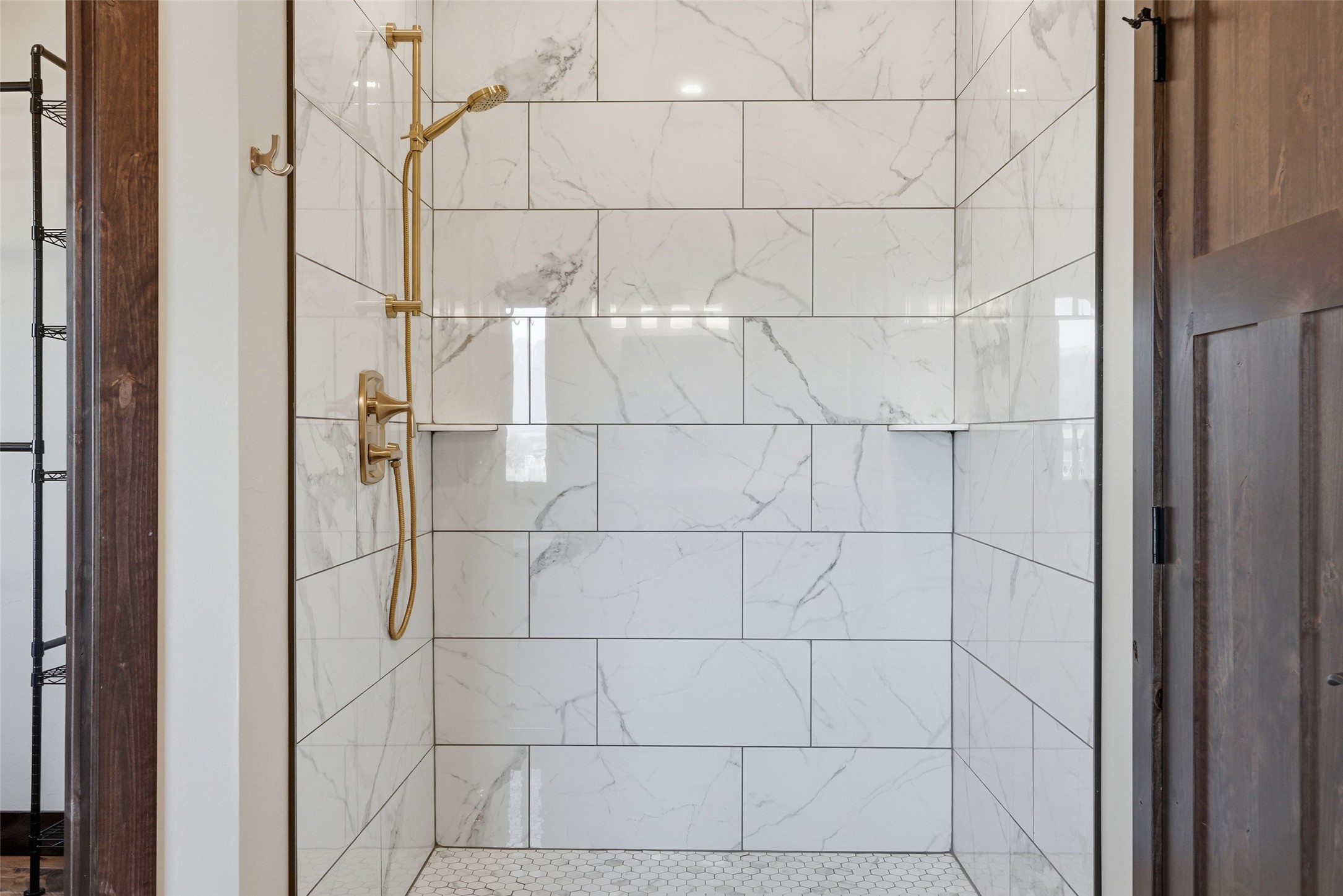  475 Ashleigh Lane - 物件實景