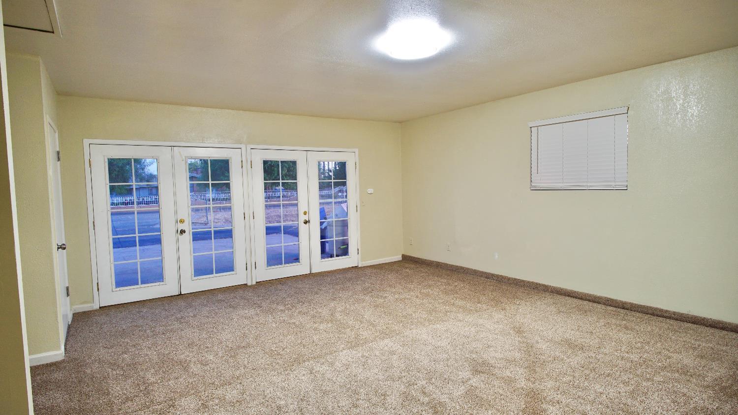Fresno, California, 93722, United States, 4 Bedrooms Bedrooms, ,2 BathroomsBathrooms,Residential,For Sale,1943321
