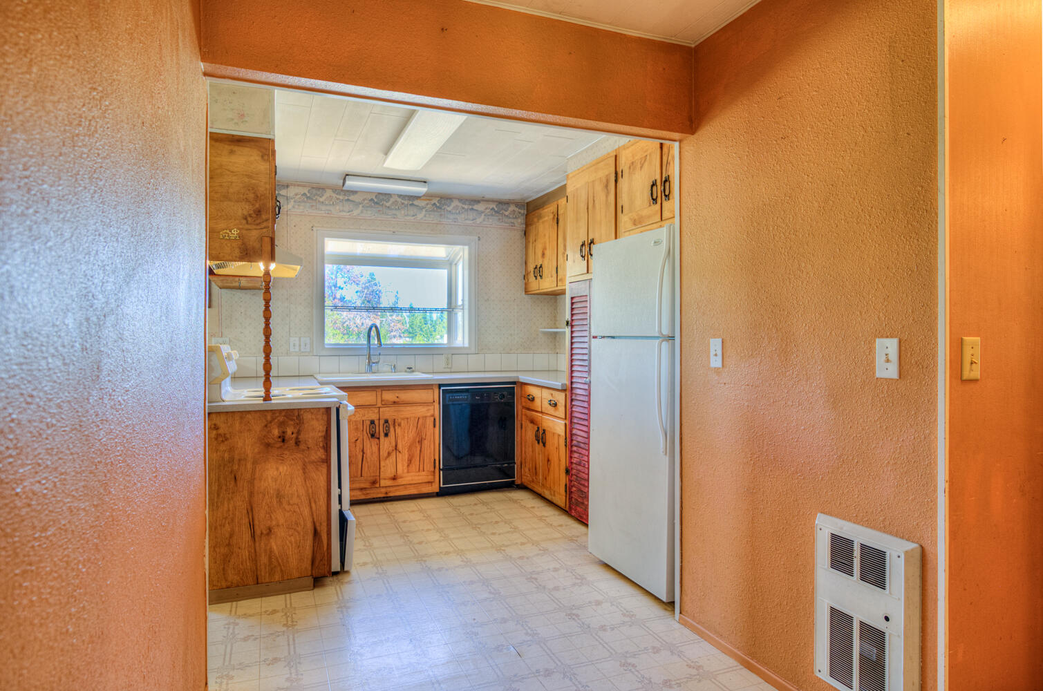 La Pine, Oregon, 97739, United States, 3 Bedrooms Bedrooms, ,2 BathroomsBathrooms,Residential,For Sale,1975035