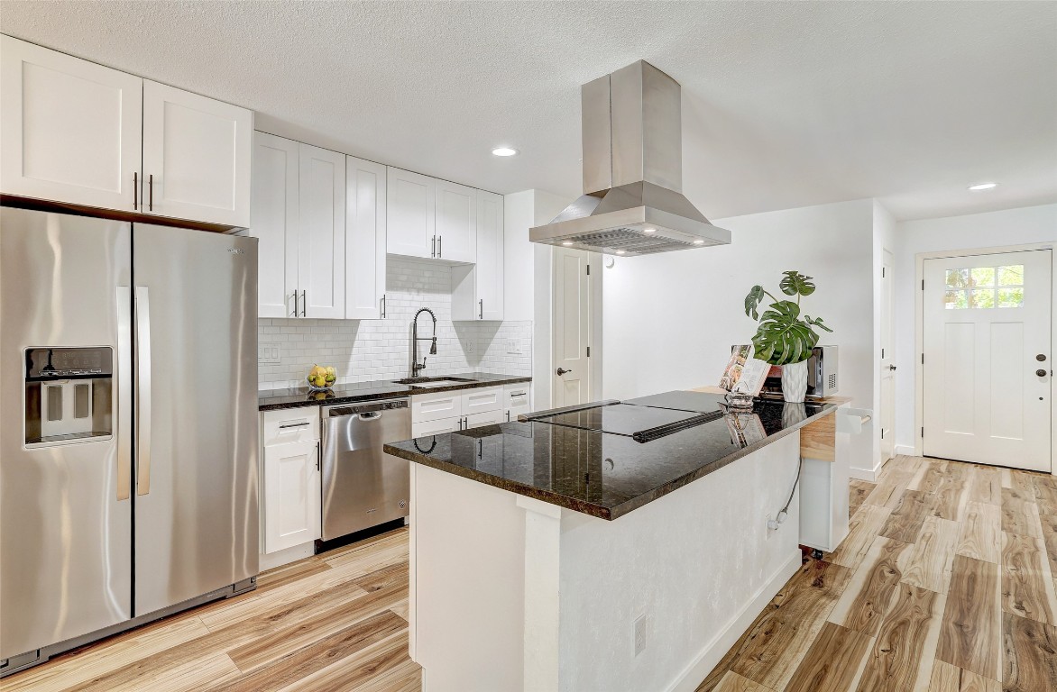 Austin, Texas, 78759, United States, 3 Bedrooms Bedrooms, ,2 BathroomsBathrooms,Residential,For Sale,1932047