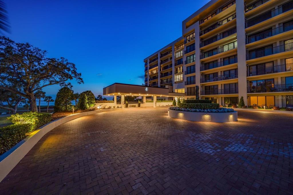 Belleair, Florida, 33756, United States, 3 Bedrooms Bedrooms, ,2 BathroomsBathrooms,Residential,For Sale,1793100