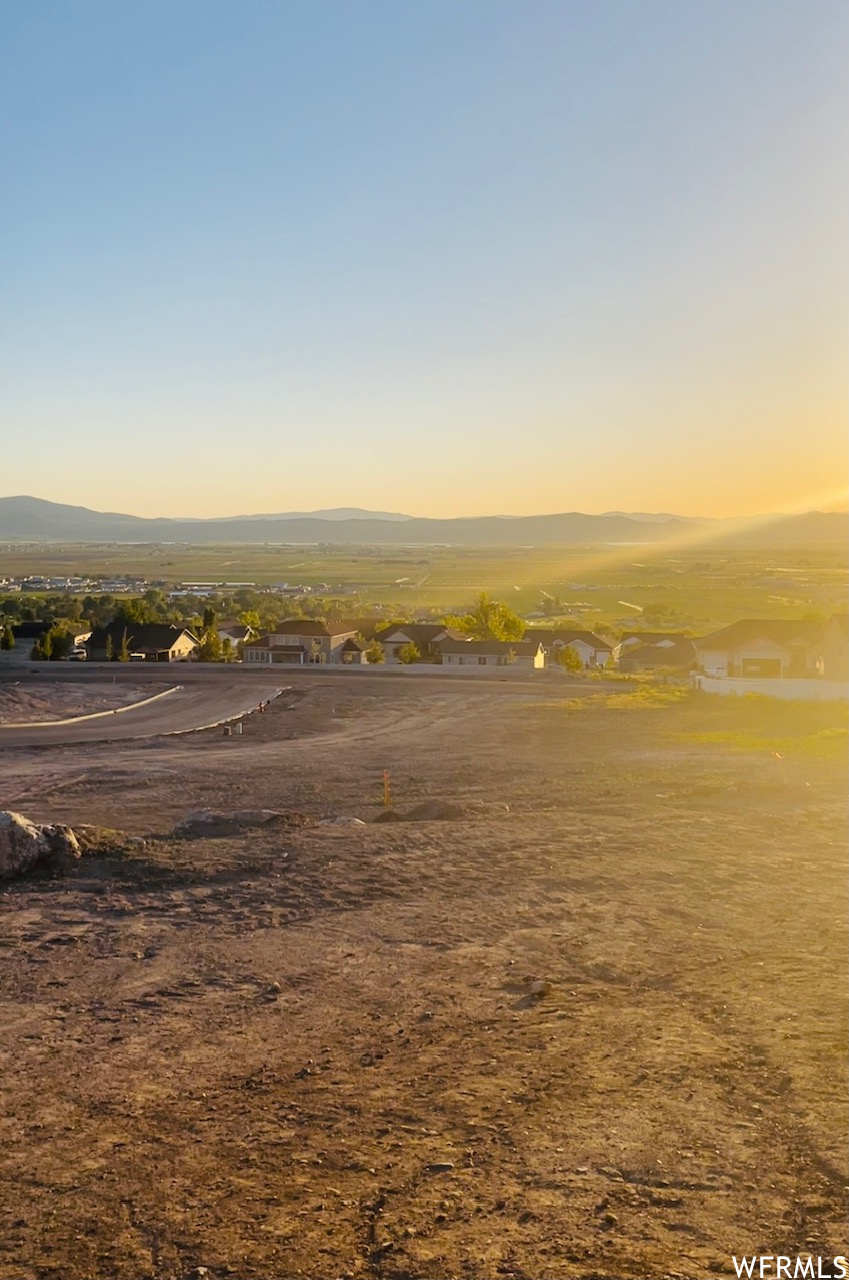 Hyde Park, Utah, 84318, United States, 3 Bedrooms Bedrooms, ,2 BathroomsBathrooms,Residential,For Sale,1982041