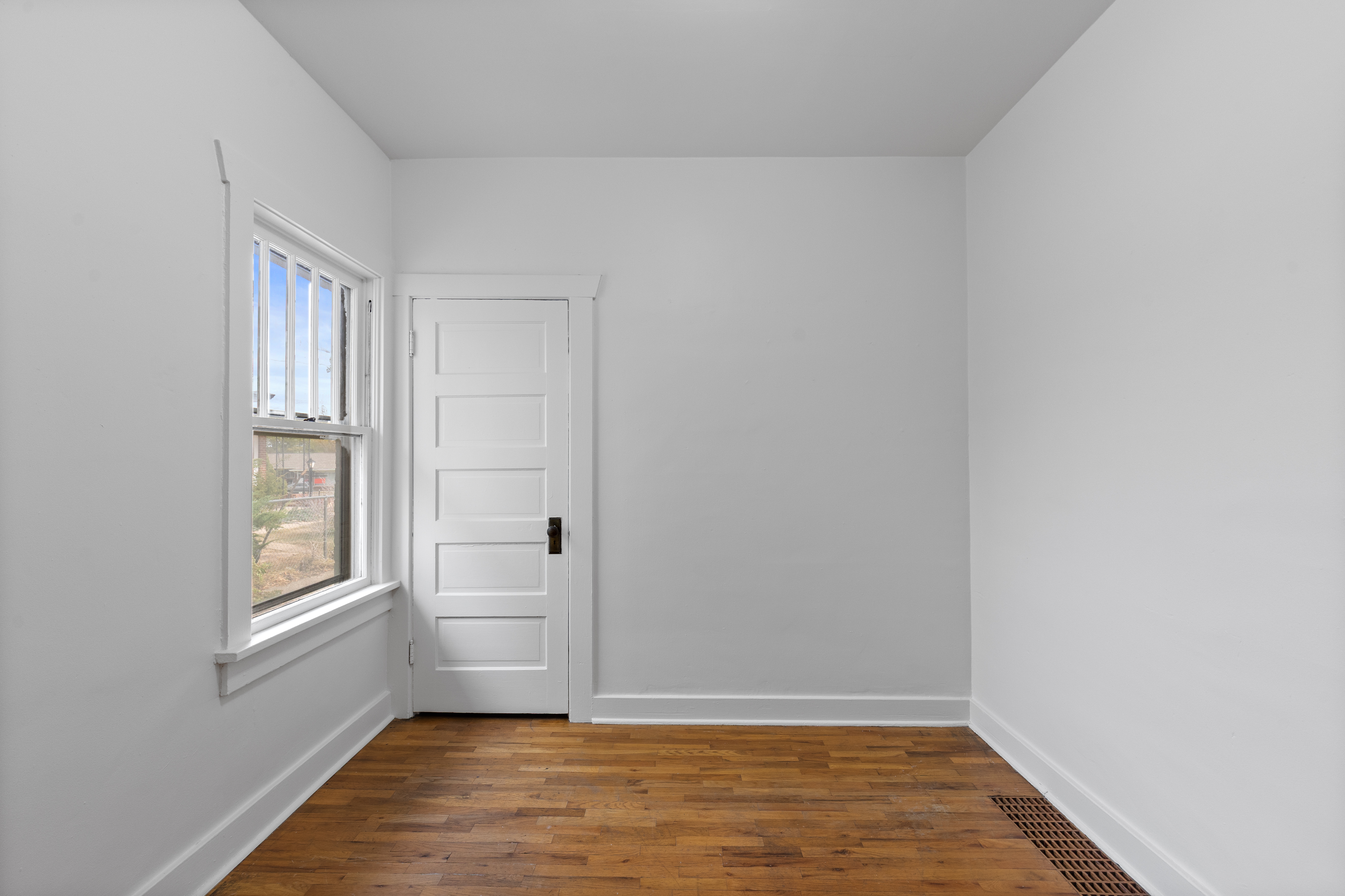  Wheat Ridge Home with Detached Garage and Flexible Upper Suite - 物件實景