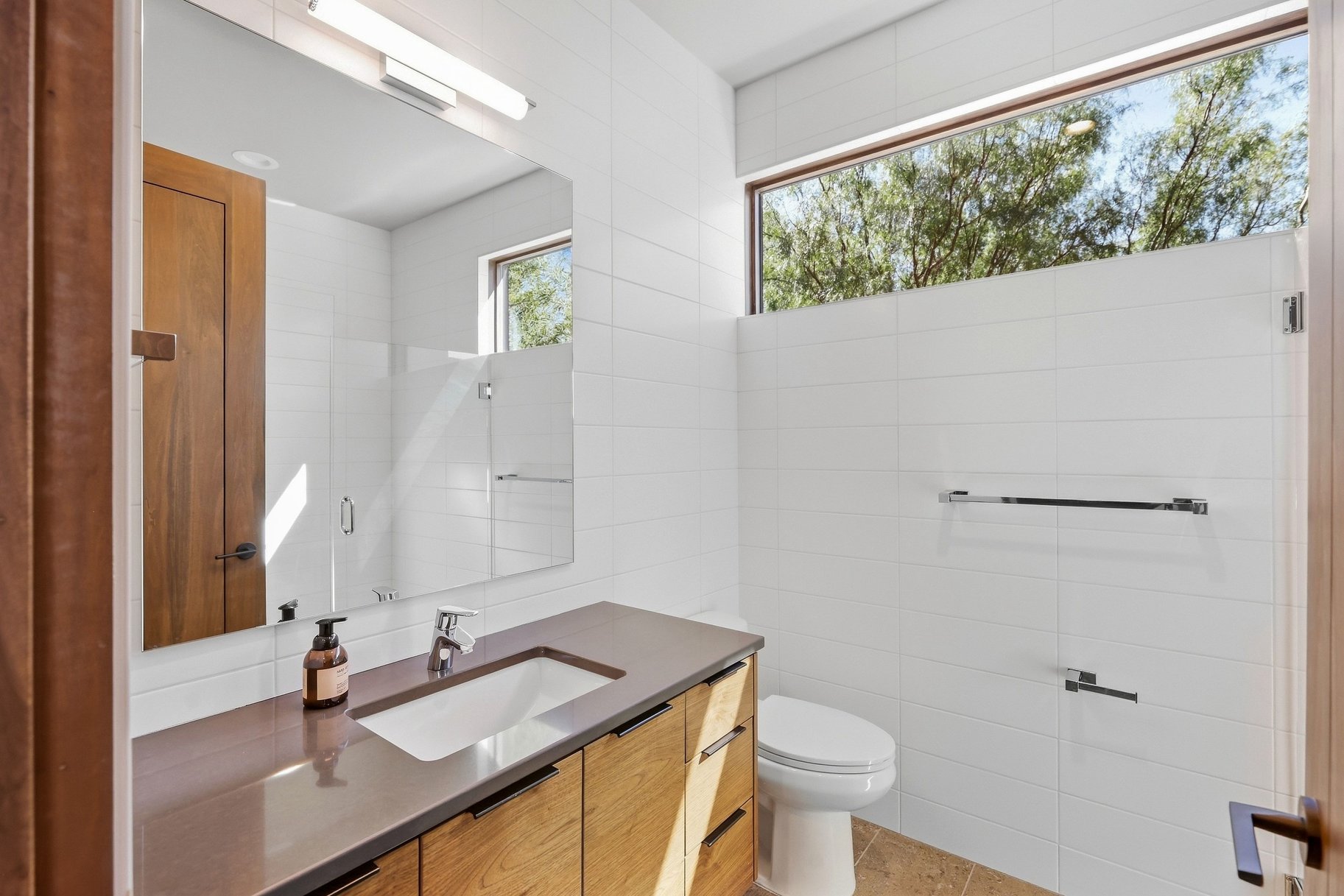  Warm Desert Modern Single Level Living in the Gated side of the Ledges Course - 物件實景
