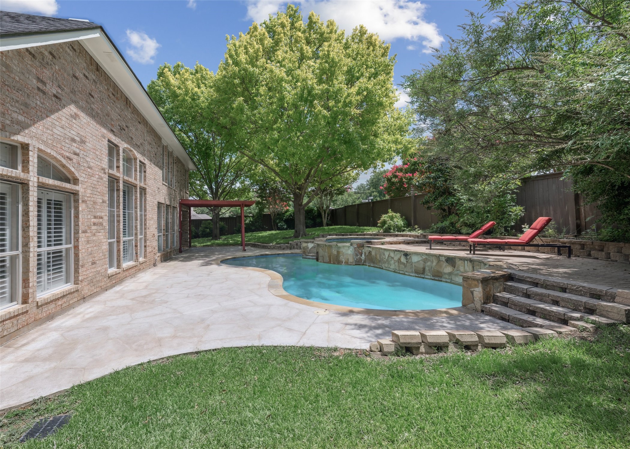 Southlake, Texas, 76092, United States, 4 Bedrooms Bedrooms, ,4 BathroomsBathrooms,Residential,For Sale,1883511