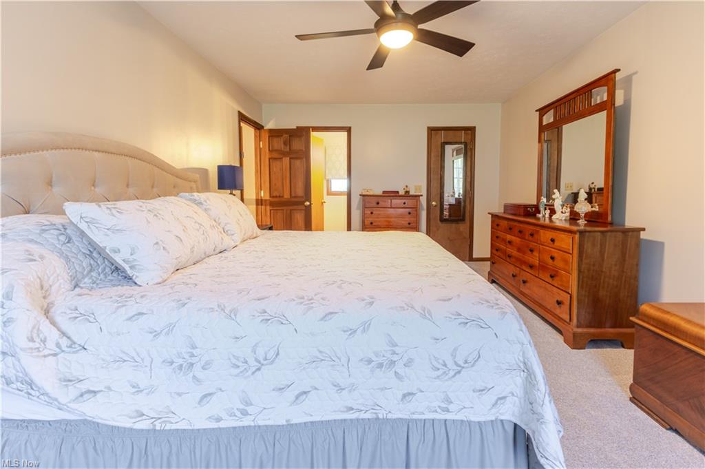 Chester, West Virginia, 26034, United States, 3 Bedrooms Bedrooms, ,3 BathroomsBathrooms,Residential,For Sale,1975770