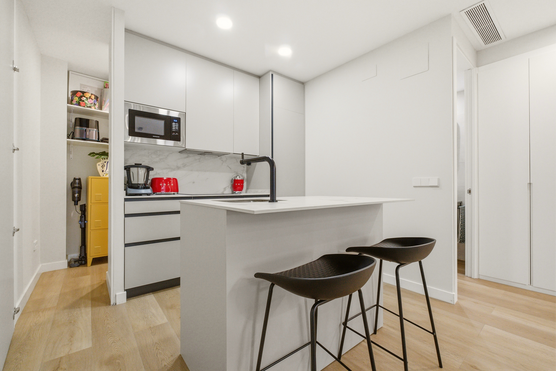  Modern flat with 2 bedrooms and Contemporary Design in City Center - 物件實景