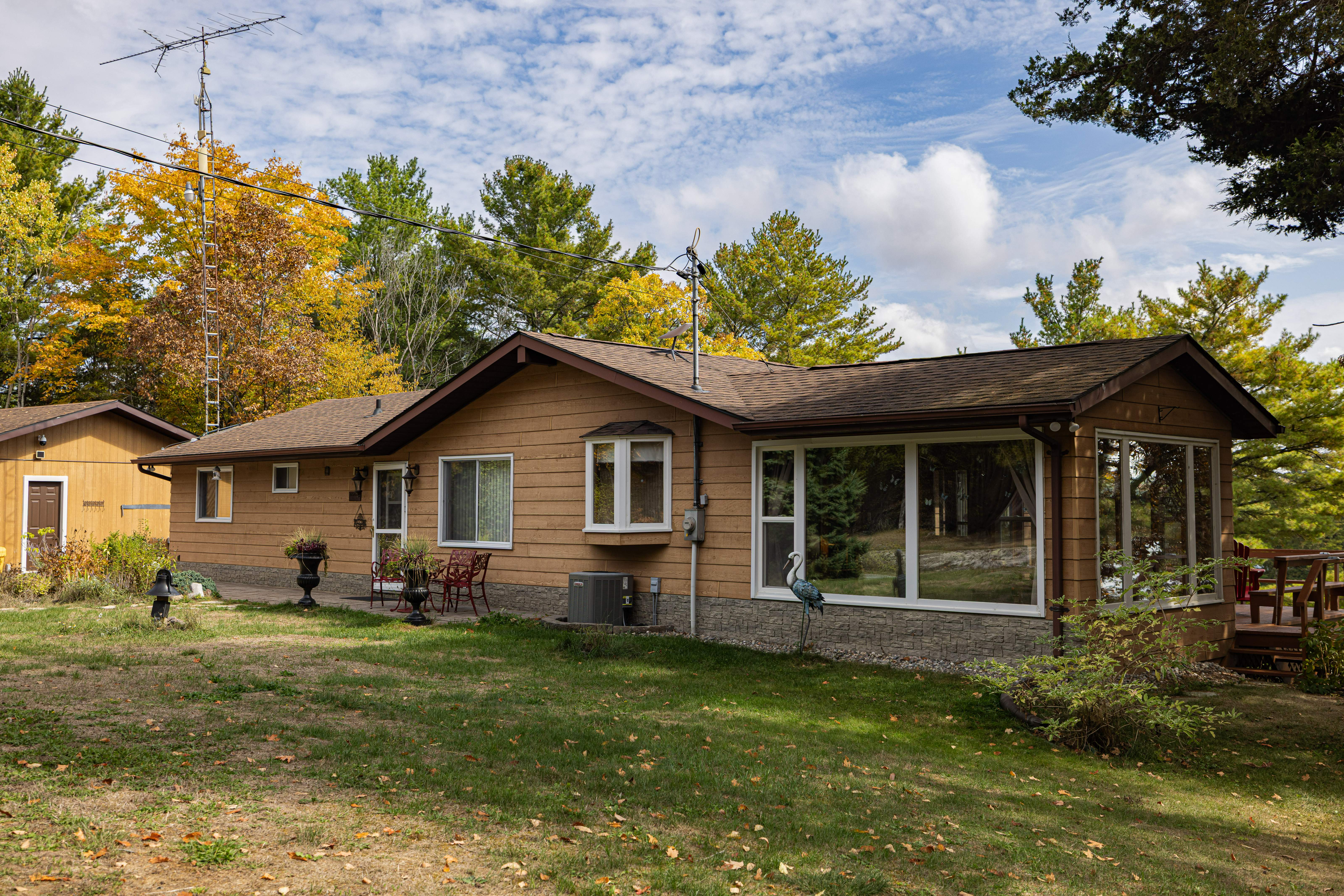 South Frontenac, Ontario, K0H 2L0, CA, 3 Bedrooms Bedrooms, ,3 BathroomsBathrooms,Residential,For Sale,1960739