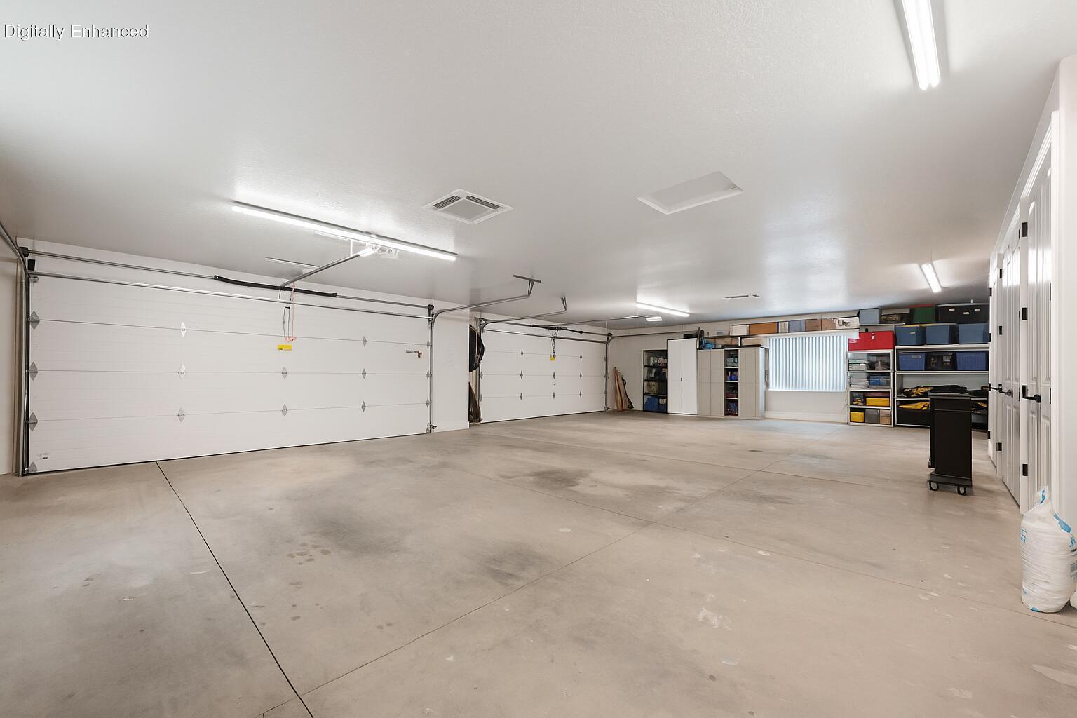 Leeds, Utah, 84746, United States, 5 Bedrooms Bedrooms, ,3 BathroomsBathrooms,Residential,For Sale,1979707