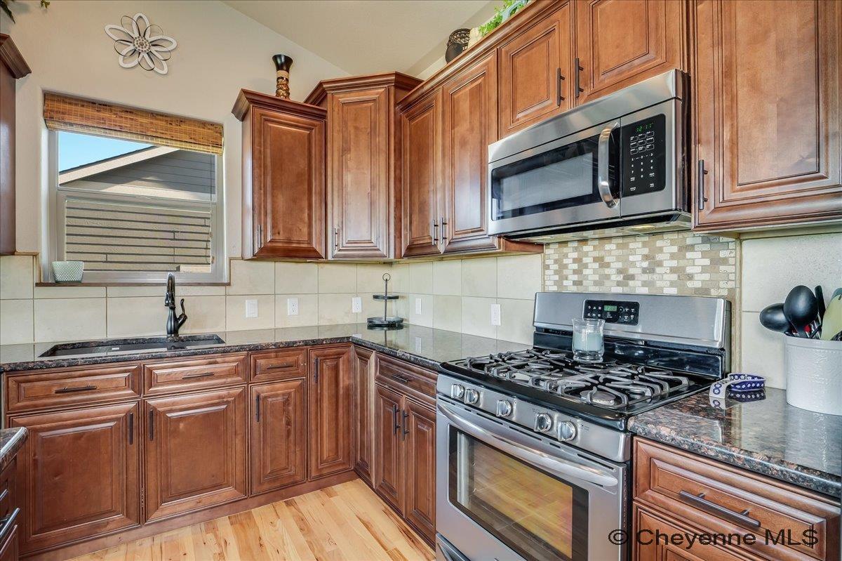 Cheyenne, Wyoming, 82009, United States, 5 Bedrooms Bedrooms, ,3 BathroomsBathrooms,Residential,For Sale,1989726