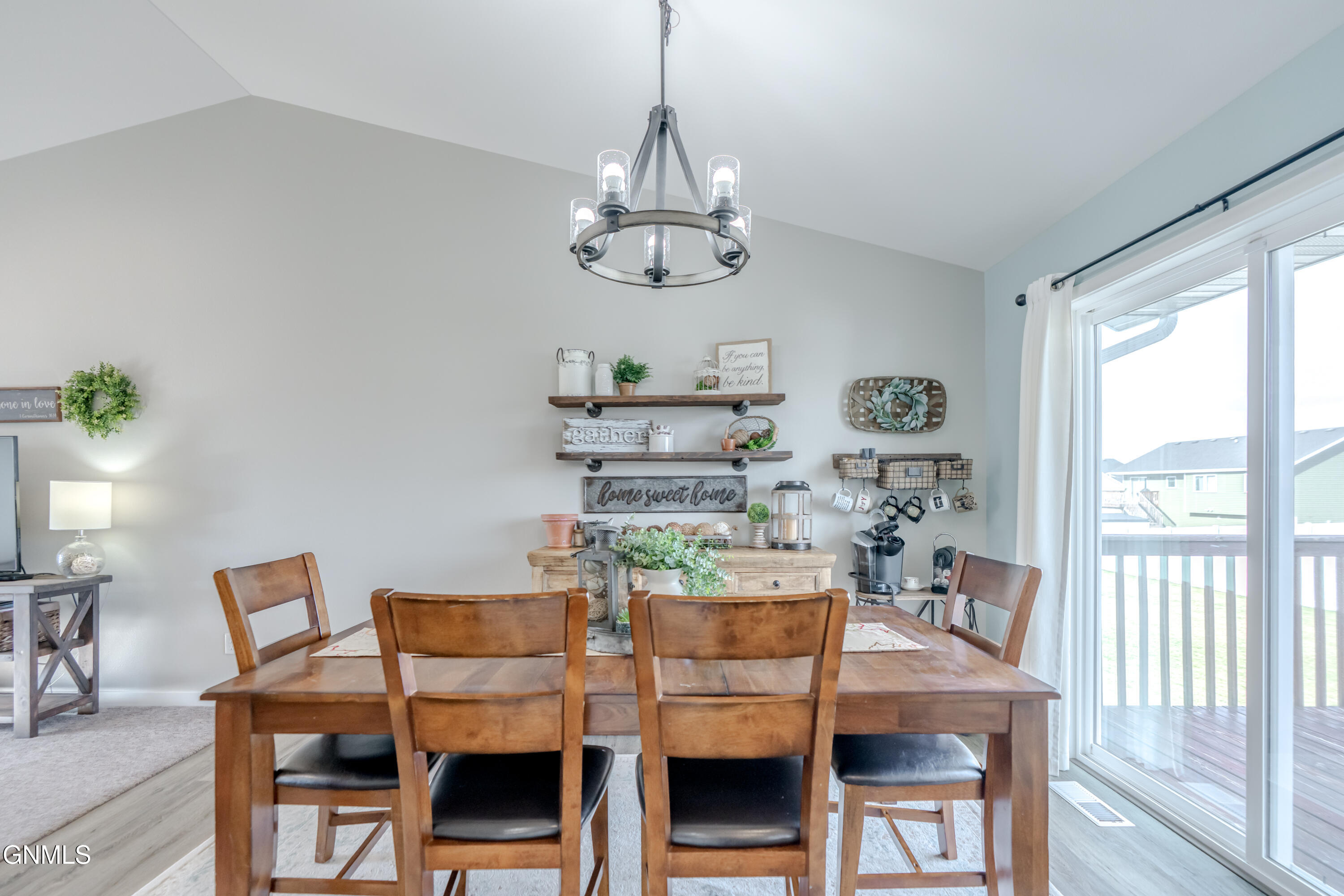 Bismarck, North Dakota, 58504, United States, 5 Bedrooms Bedrooms, ,2 BathroomsBathrooms,Residential,For Sale,1986096