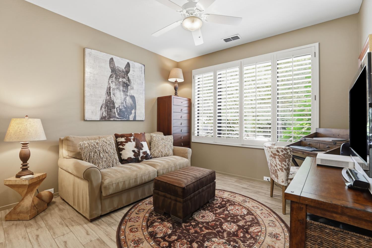 Gold River, California, 95670, United States, 4 Bedrooms Bedrooms, ,5 BathroomsBathrooms,Residential,For Sale,1987751