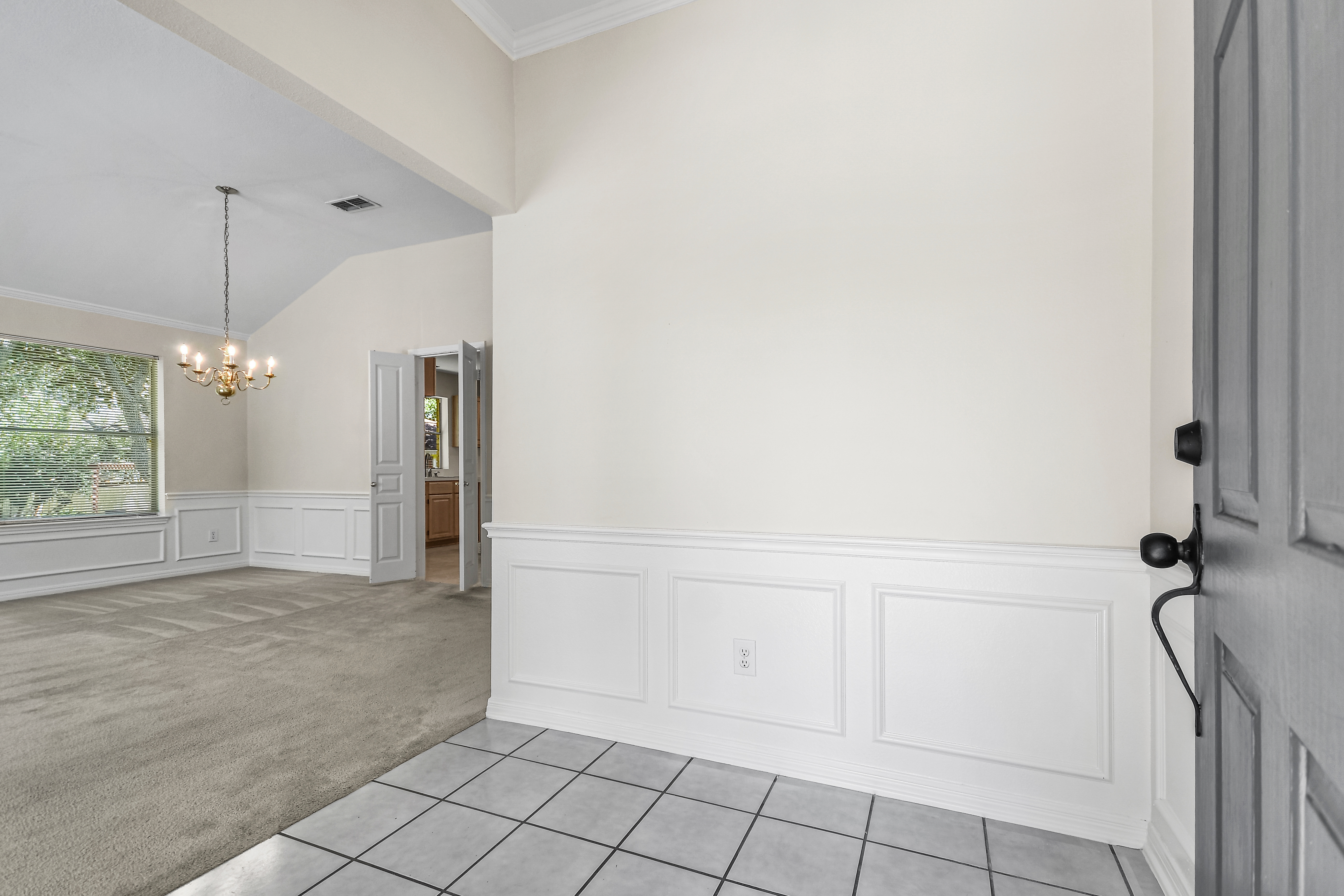  Elegant One-Story Living - 物件實景
