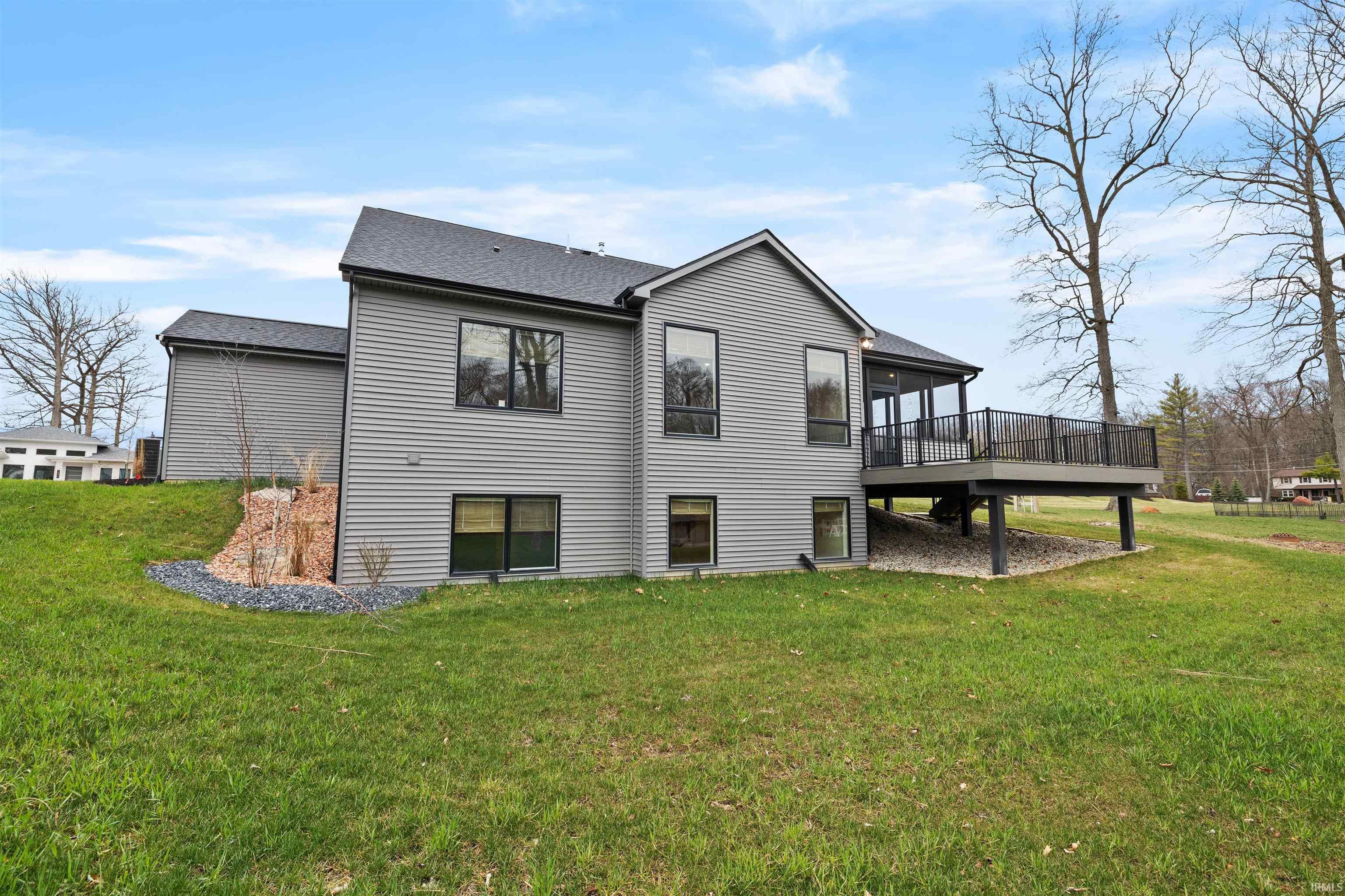 Leo, Indiana, 46765, United States, 5 Bedrooms Bedrooms, ,4 BathroomsBathrooms,Residential,For Sale,1981787