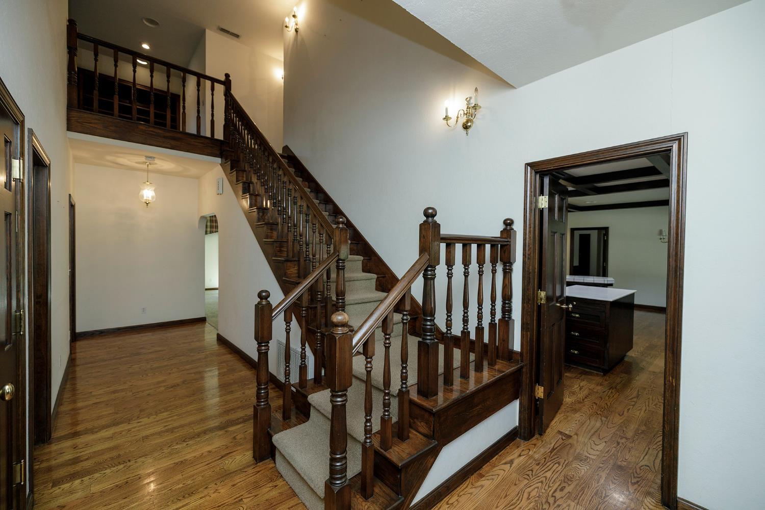 Turlock, California, 95380, United States, 4 Bedrooms Bedrooms, ,5 BathroomsBathrooms,Residential,For Sale,1992358