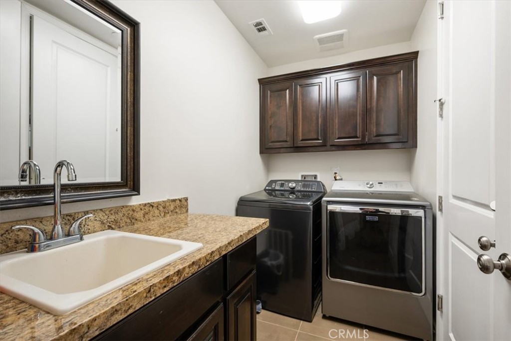 Paso Robles, California, 93446, United States, 4 Bedrooms Bedrooms, ,3 BathroomsBathrooms,Residential,For Sale,1894330