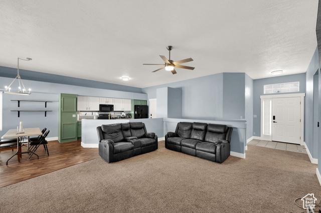 West Valley City, Utah, 84128, United States, 6 Bedrooms Bedrooms, ,3 BathroomsBathrooms,Residential,For Sale,1976831