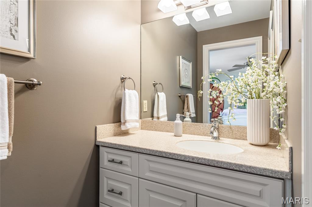 St Charles, Missouri, 63304, United States, 4 Bedrooms Bedrooms, ,6 BathroomsBathrooms,Residential,For Sale,1992889