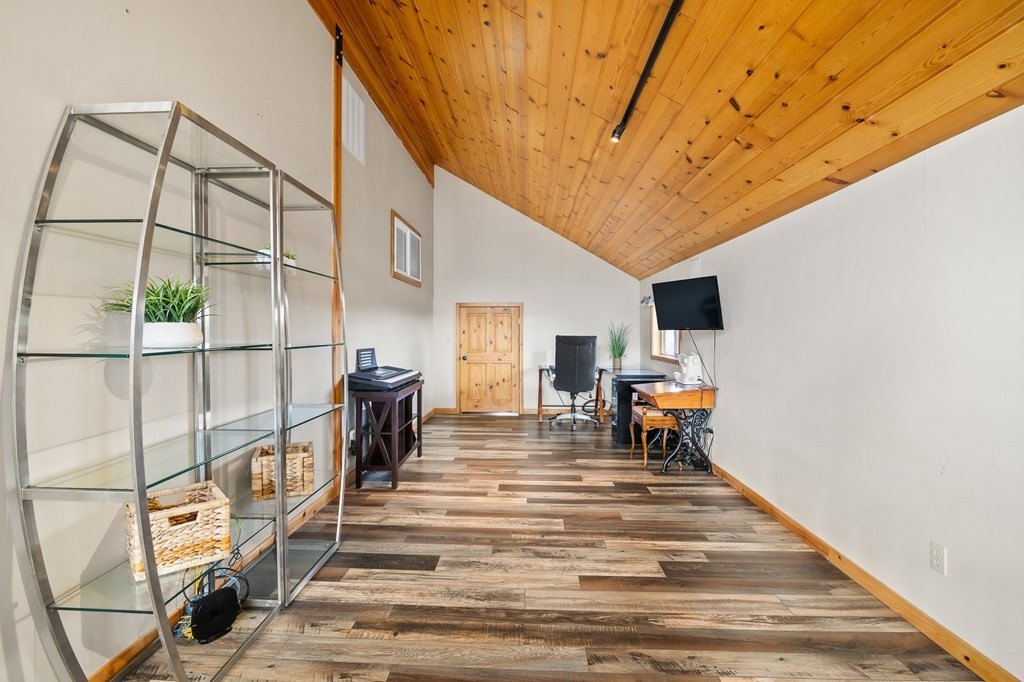 McCall, Idaho, 83638, United States, 3 Bedrooms Bedrooms, ,2 BathroomsBathrooms,Residential,For Sale,1976759