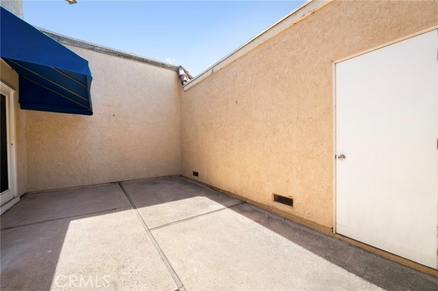 Huntington Beach, California, 92648, United States, 2 Bedrooms Bedrooms, ,2 BathroomsBathrooms,Residential,For Sale,1903026