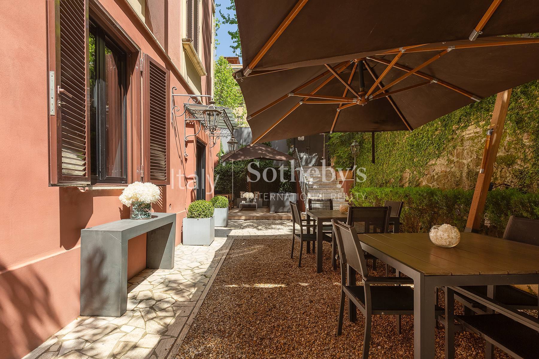  Refined residence with private garden in Viale Parioli - 物件實景