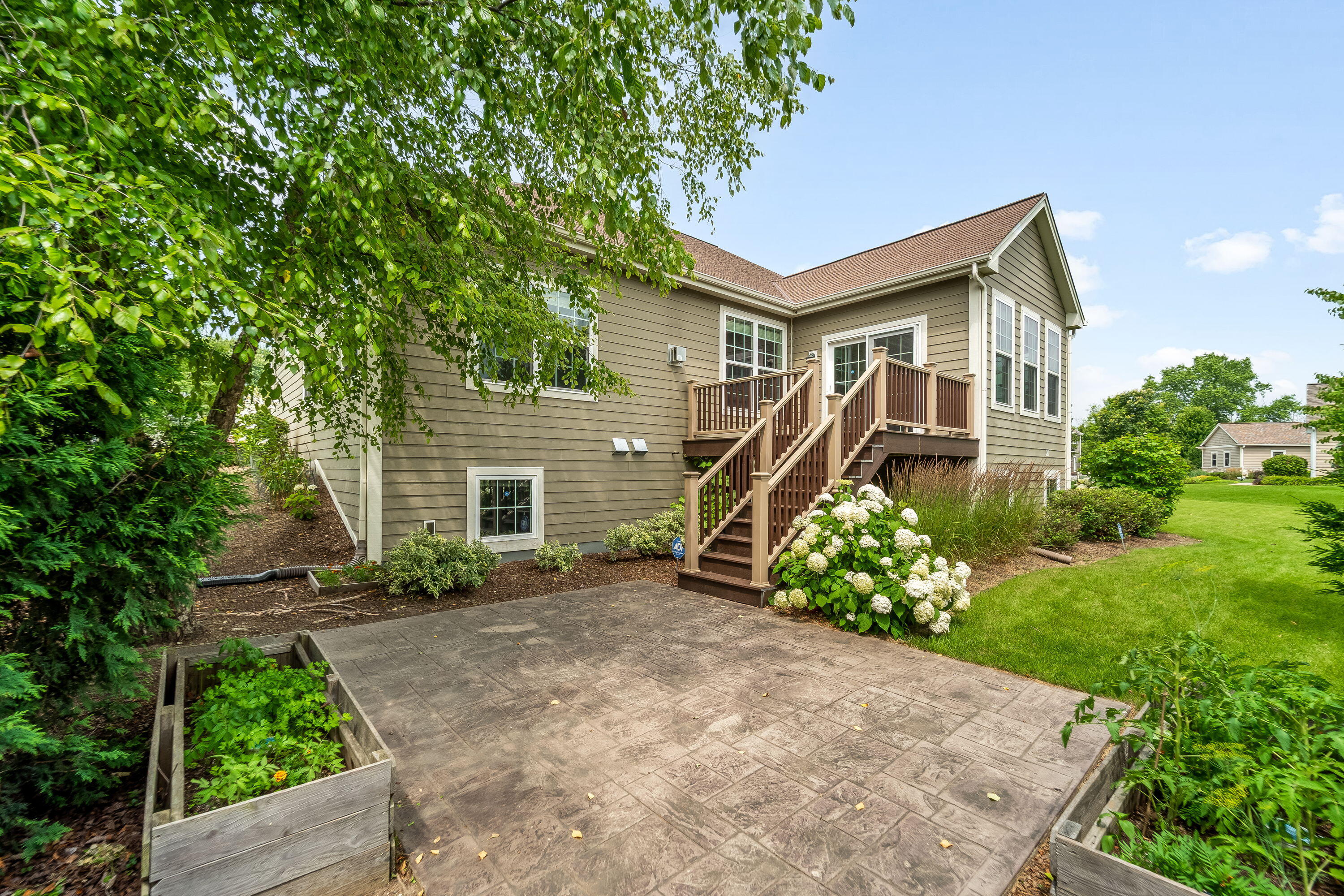 Mequon, Wisconsin, 53092, United States, 4 Bedrooms Bedrooms, ,4 BathroomsBathrooms,Residential,For Sale,1920034