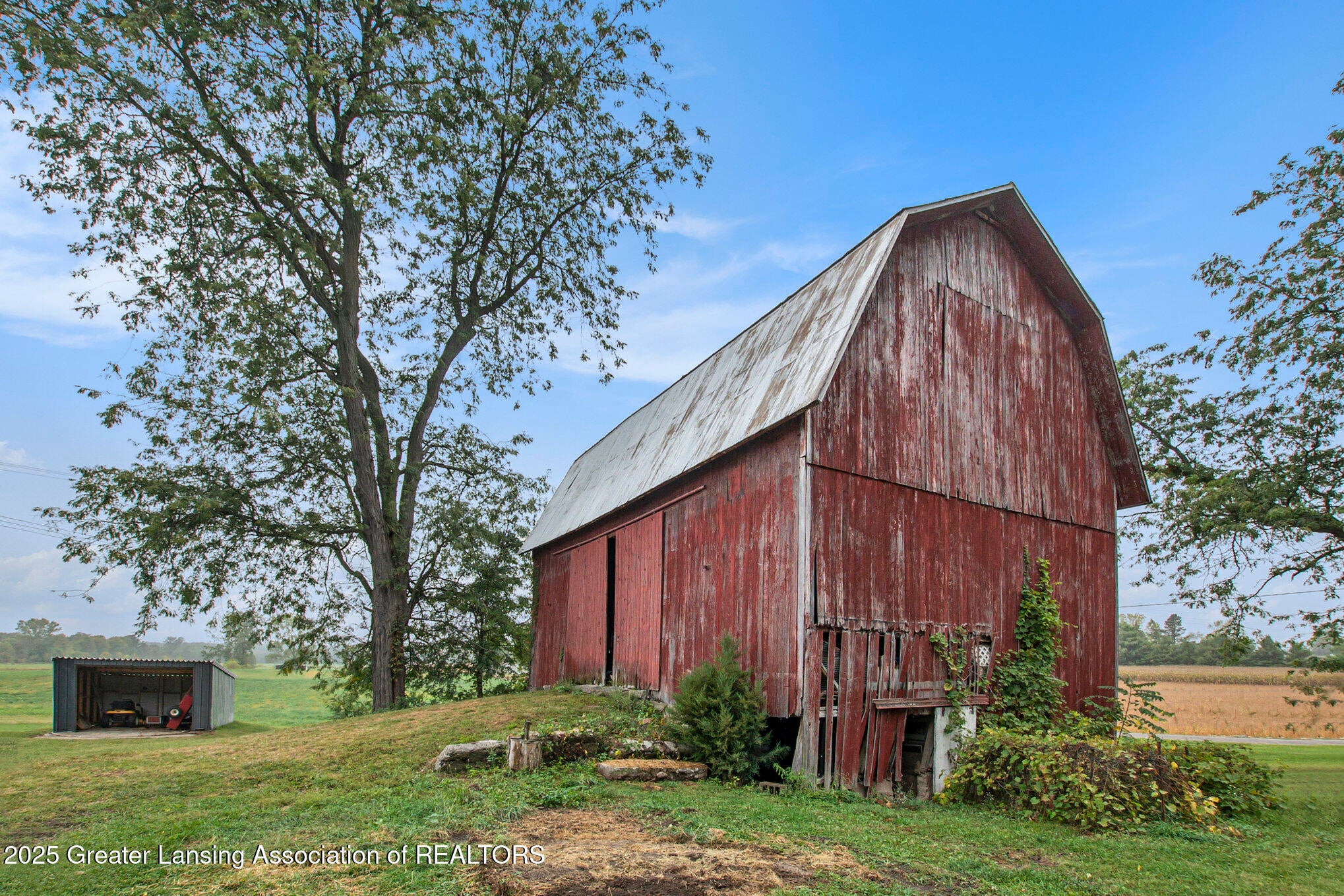 Webberville, Michigan, 48892, United States, 5 Bedrooms Bedrooms, ,2 BathroomsBathrooms,Residential,For Sale,1963155