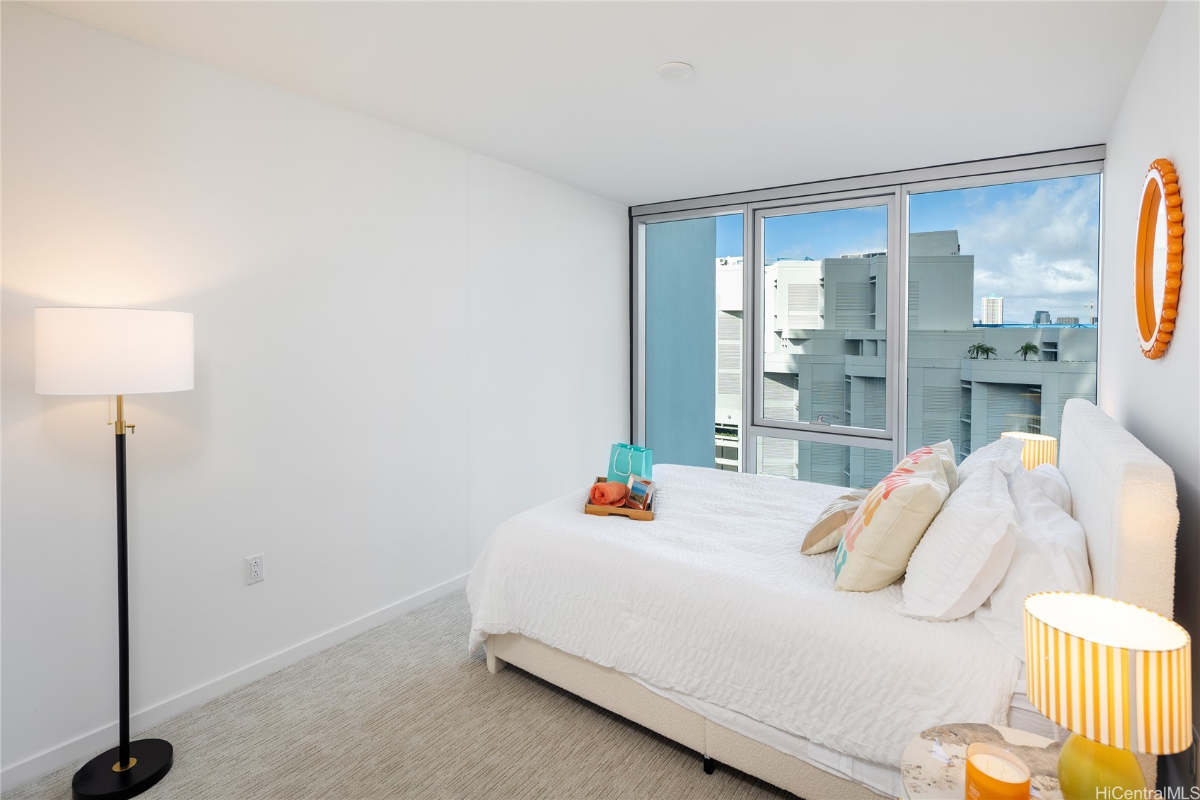 Honolulu, Hawaii, 96814, United States, 2 Bedrooms Bedrooms, ,2 BathroomsBathrooms,Residential,For Sale,1988150