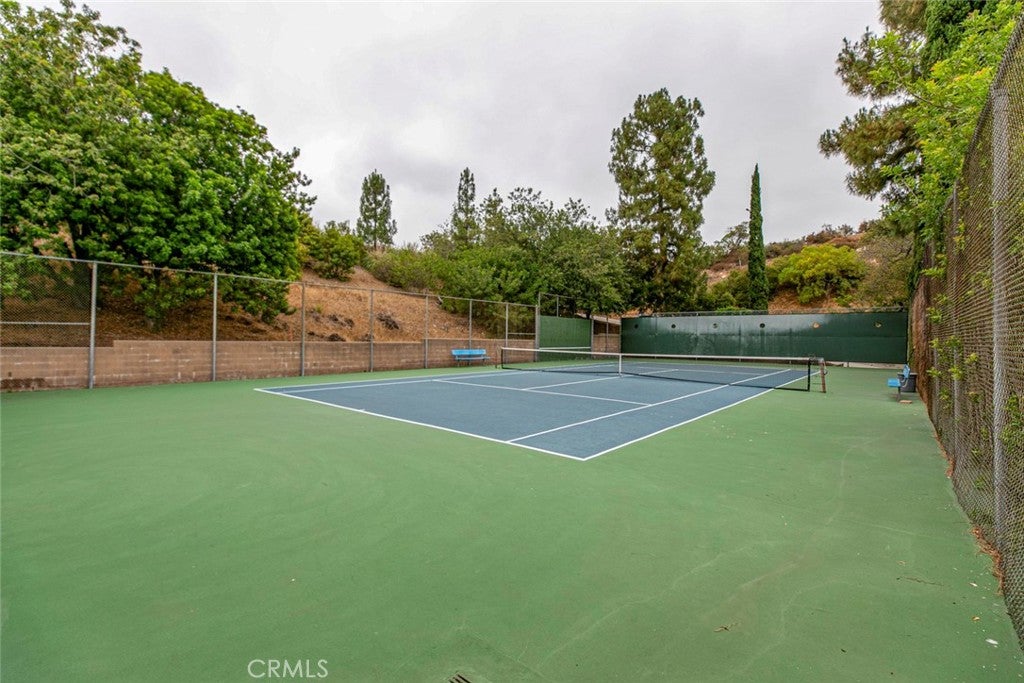 Los Angeles, California, 90068, United States, 2 Bedrooms Bedrooms, ,1 BathroomBathrooms,Residential,For Sale,1940489