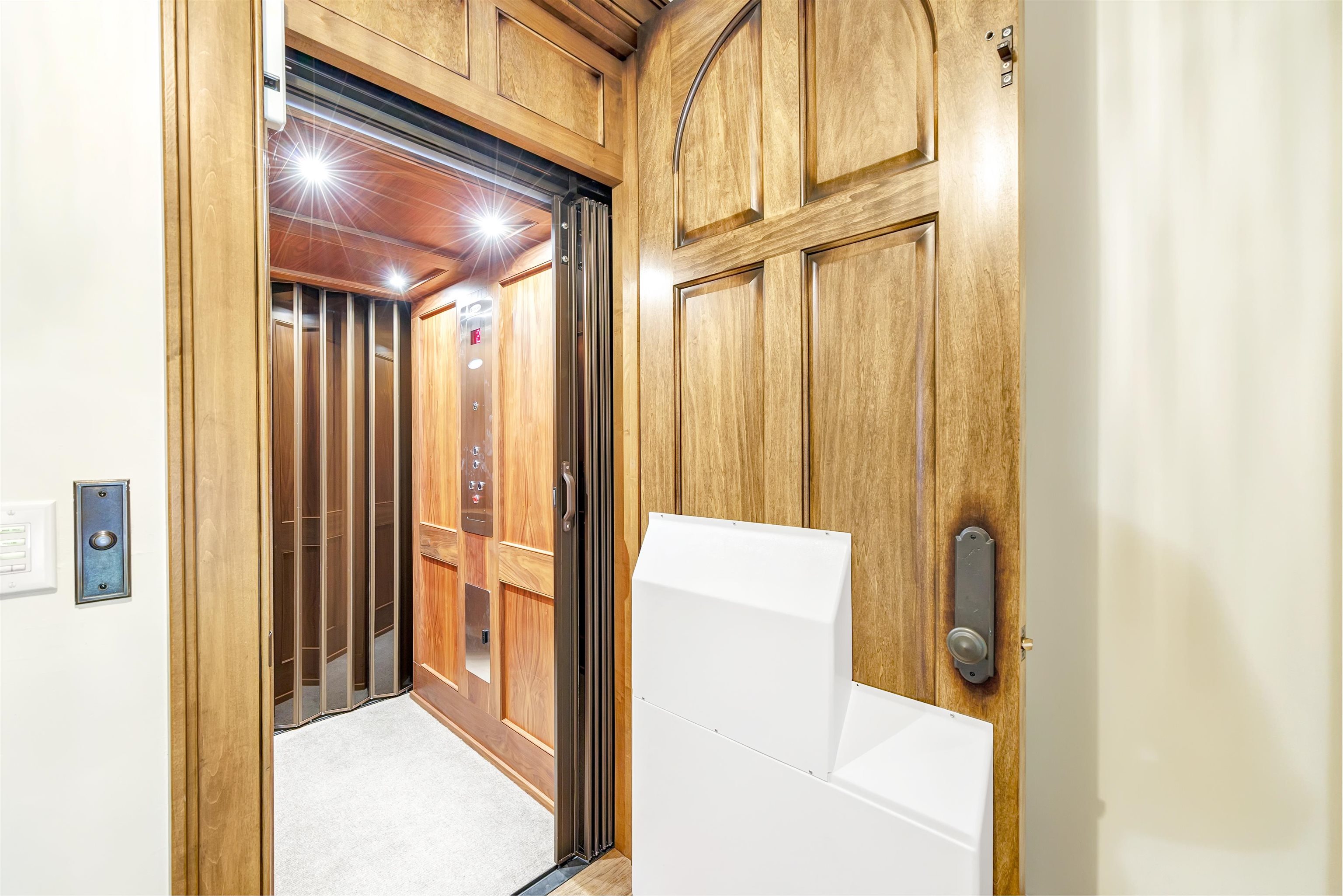 HOBART, Wisconsin, 54155, United States, 4 Bedrooms Bedrooms, ,7 BathroomsBathrooms,Residential,For Sale,1991559