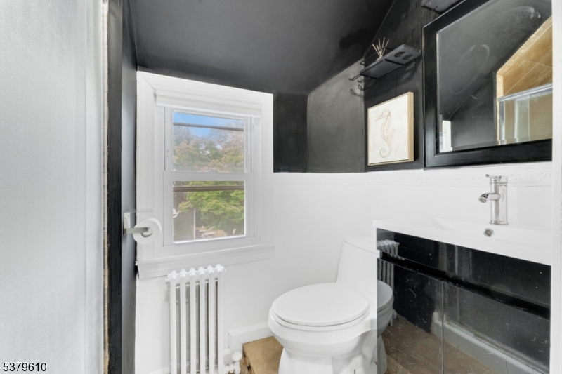 Sparta Twp., New Jersey, 07871, United States, 3 Bedrooms Bedrooms, ,2 BathroomsBathrooms,Residential,For Sale,1925567