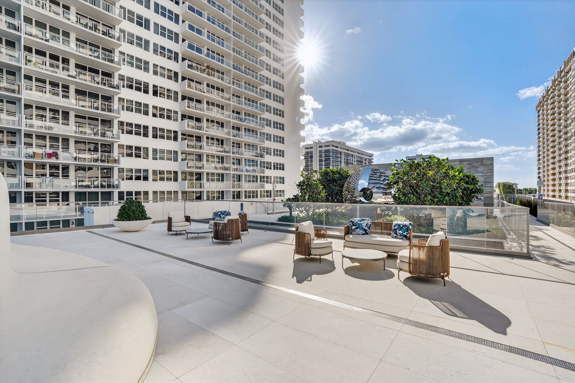  2000 S Ocean Dr, Hallandale Beach, FL, 33009 - 物件實景