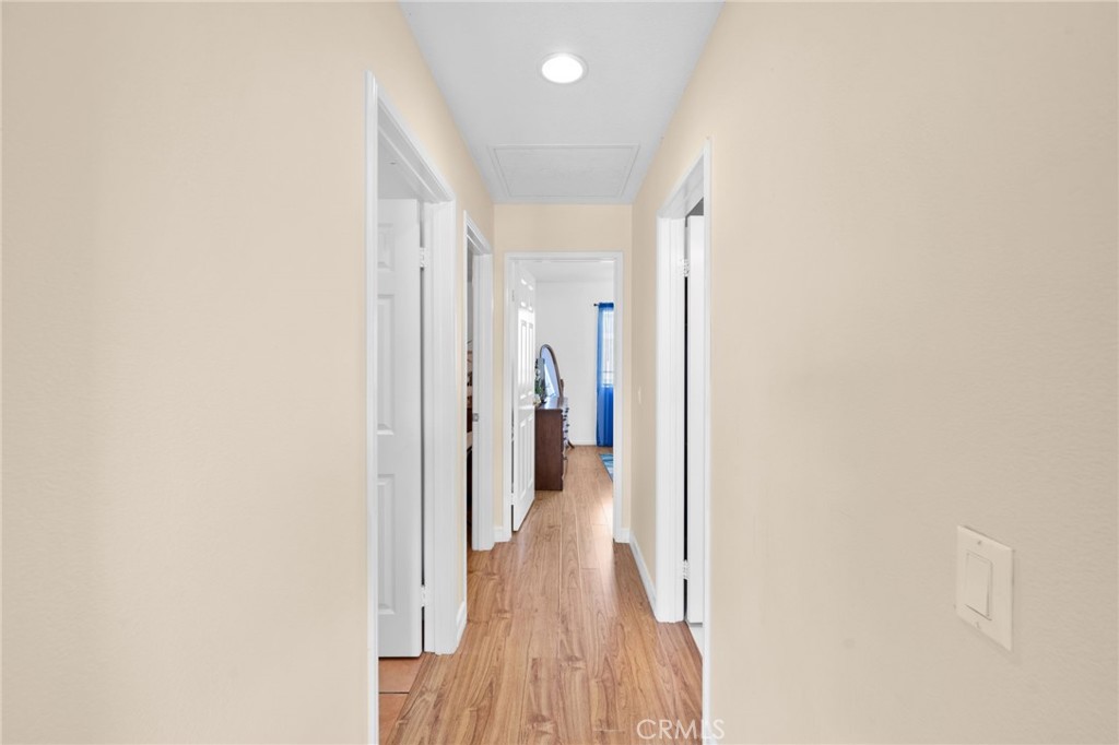 Lake Elsinore, California, 92532, United States, 5 Bedrooms Bedrooms, ,4 BathroomsBathrooms,Residential,For Sale,1989884