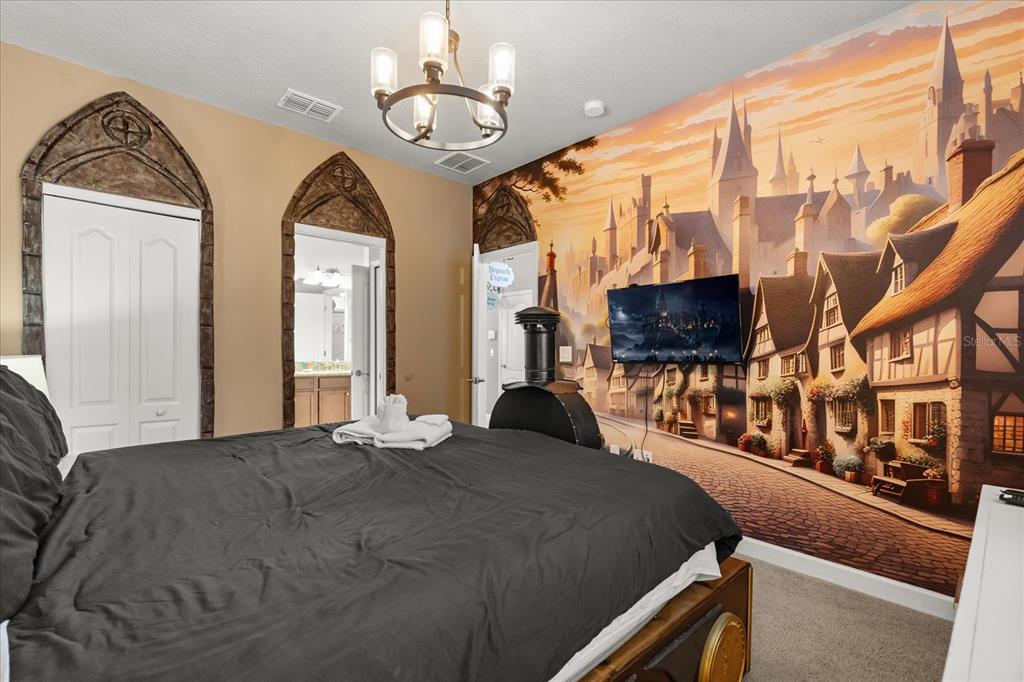 Davenport, Florida, 33896, United States, 8 Bedrooms Bedrooms, ,5 BathroomsBathrooms,Residential,For Sale,1896133