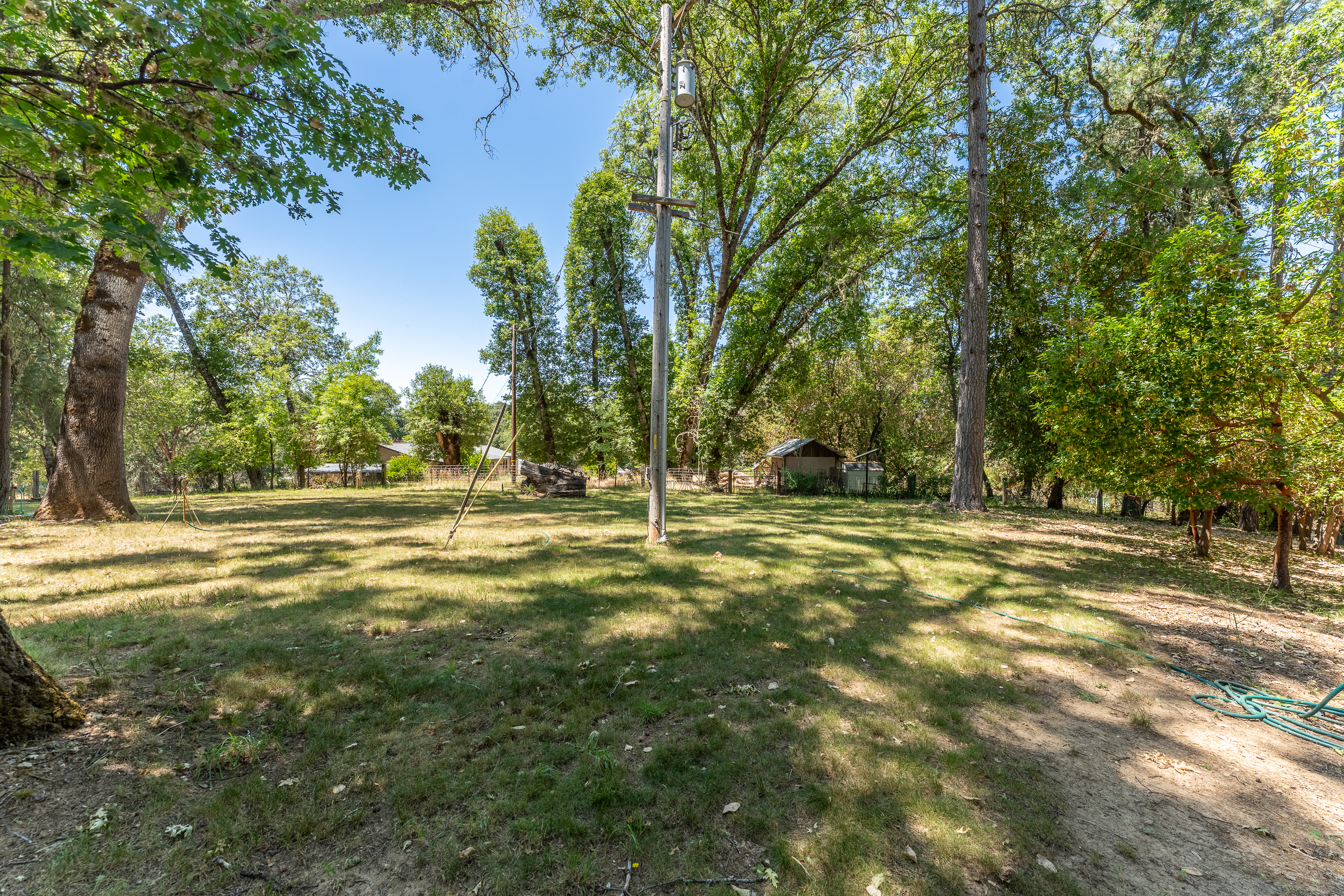 Willits, California, 95490, United States, 3 Bedrooms Bedrooms, ,2 BathroomsBathrooms,Residential,For Sale,1883434